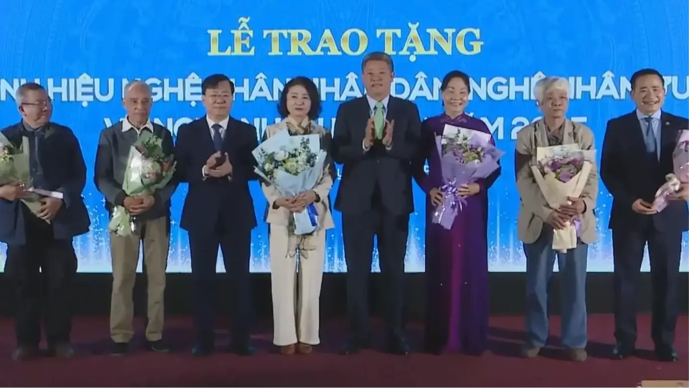 Phong tặng danh hiệu Nghệ nhân Hà Nội cho 64 nghệ nhân